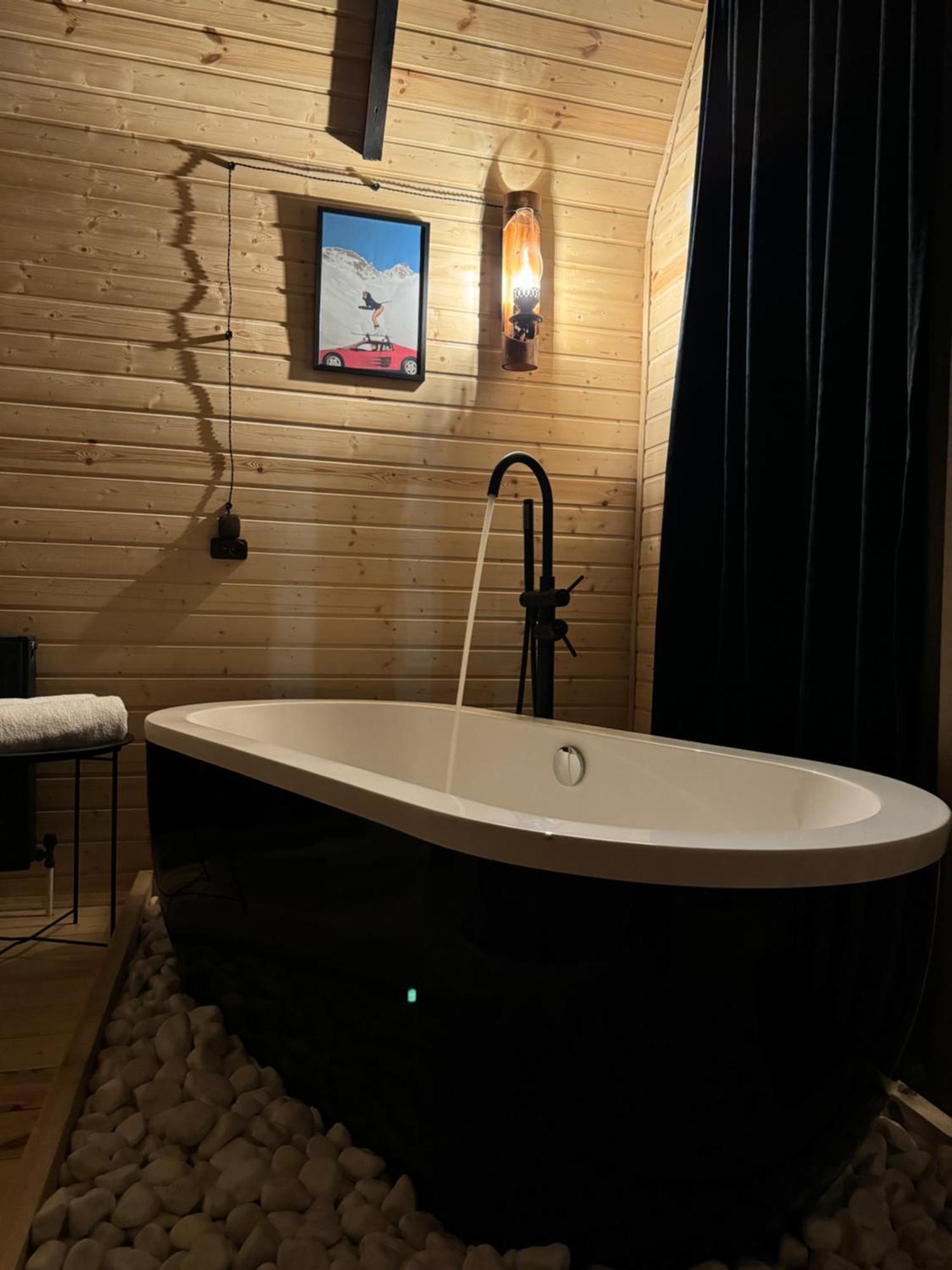 Outdoor Cottages Kazbegi Esterno foto