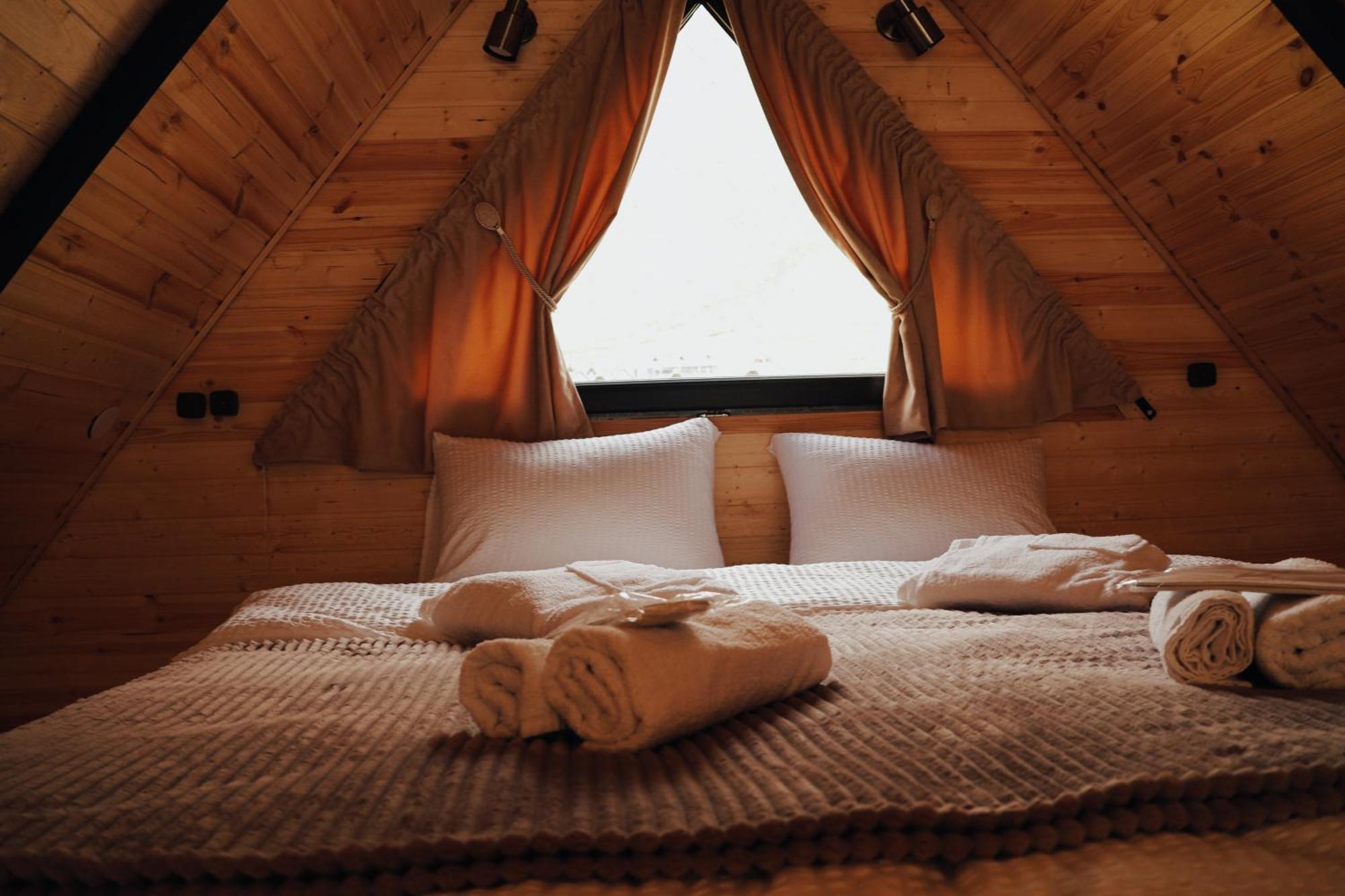 Outdoor Cottages Kazbegi Camera foto