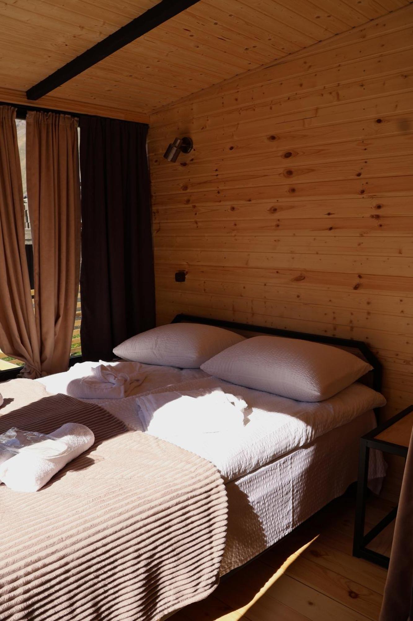 Outdoor Cottages Kazbegi Camera foto