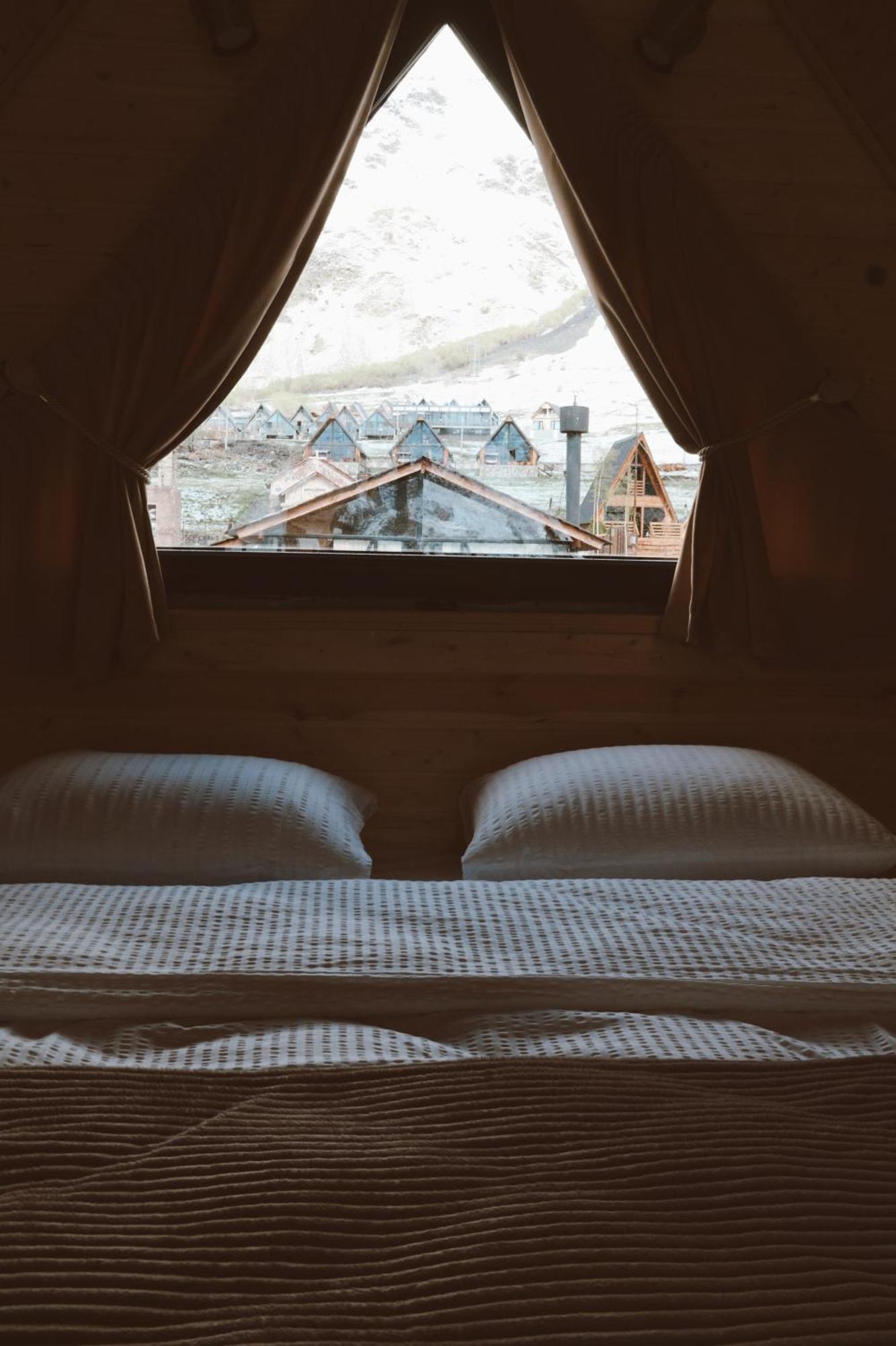 Outdoor Cottages Kazbegi Esterno foto